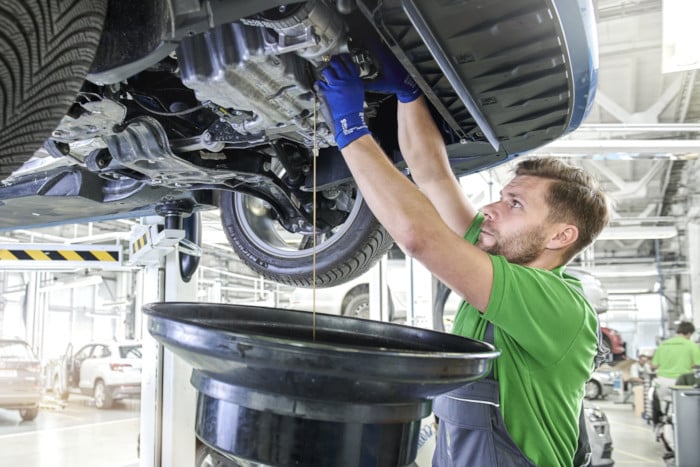 Výměny oleje - autoservis