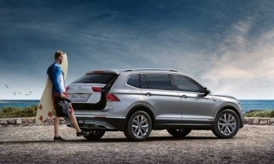 VOLKSWAGEN TIGUAN ALLSPACE otevírání pátých dveří pomocí pohybem nohy 