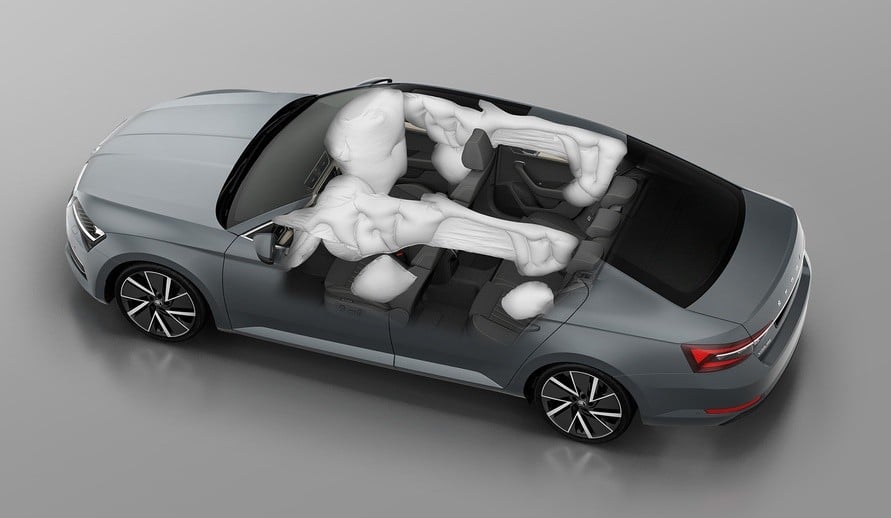 ukázka airbagů v modelu Škoda Superb
