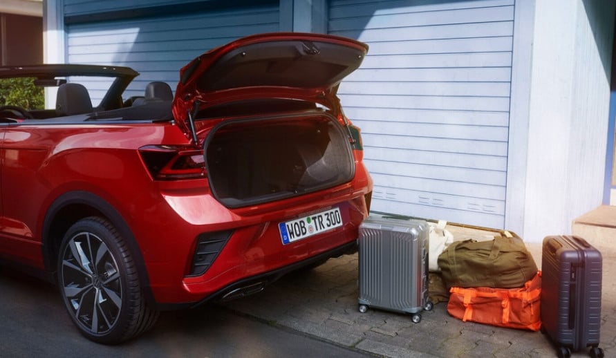 VOLKSWAGEN T-ROC CABRIOLET pohled na zavazadlový prostor