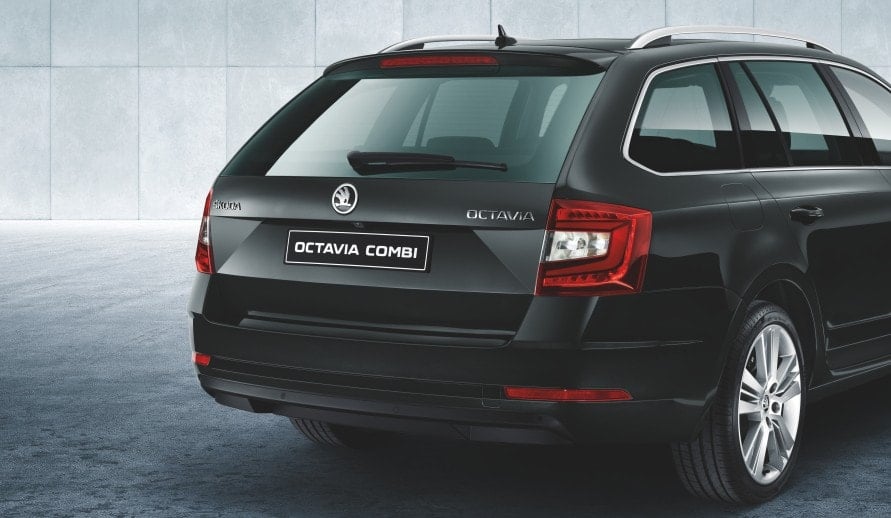 ŠKODA Octavia - exteriér pohled na zadní světla