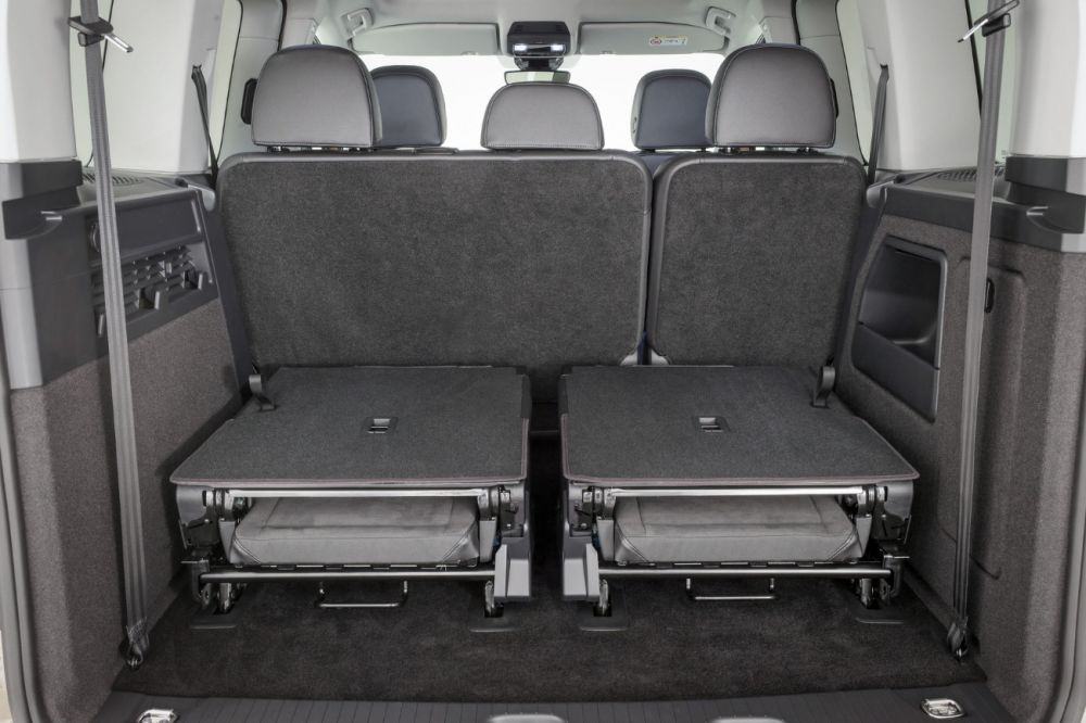 zavazadlový prostor Caddy 5, sklopené zadní sedačky