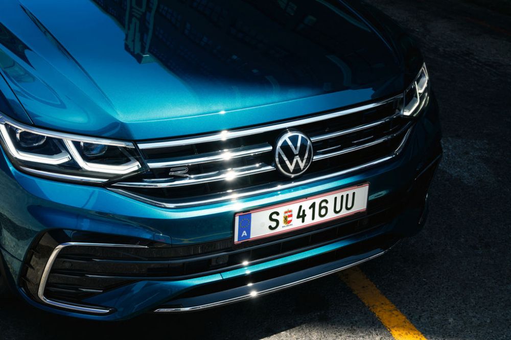 Volkswagen Tiguan - detail na přední masku 