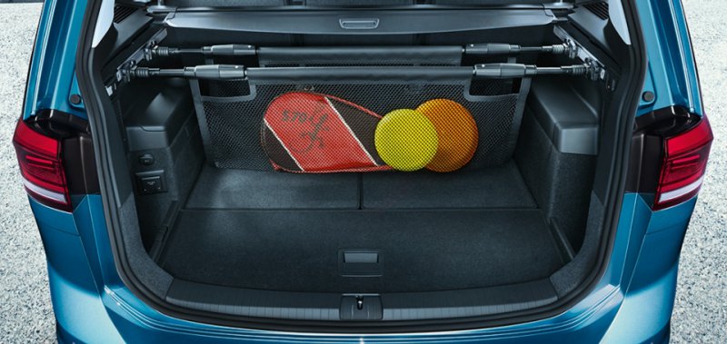 Volkswagen Touran detail zavazadlového prostoru