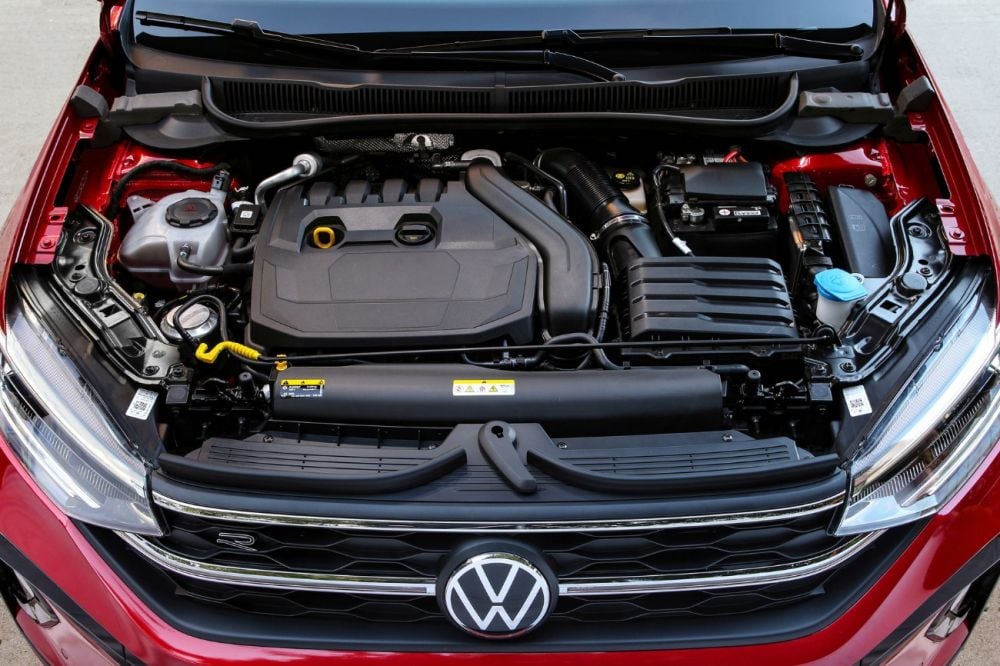 Volkswagen Taigo otevřený motor