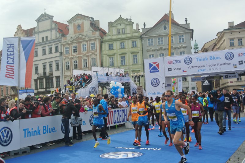 Volkswagen Maraton 2014 běh soutěžících
