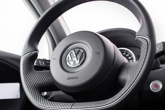 Volkswagen XL1 - detail volantu